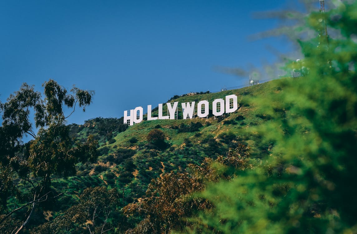 Famoso letreiro de Hollywood (por Paul Deetman - em Pexels)